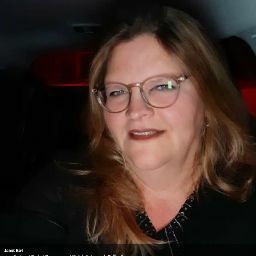 Janet Earl Photo 36
