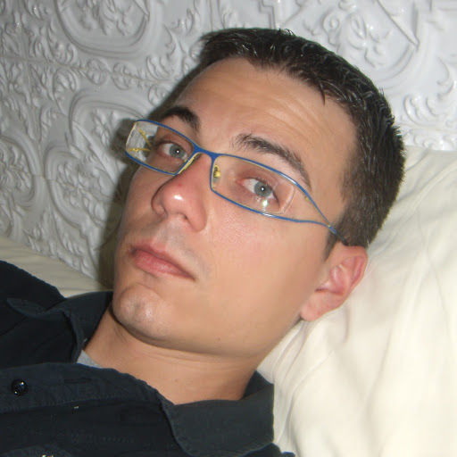 Alejandro Serrano Photo 35