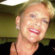 Joanna Nichols Photo 7