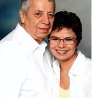 Dora Reyes Photo 24