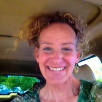 Jennifer Petrone Photo 6
