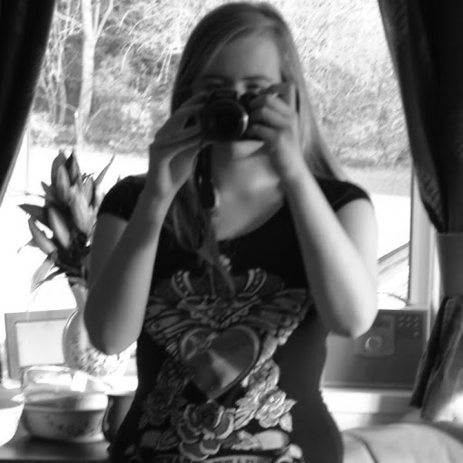 Ruth Christian Photo 9