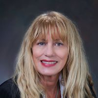 Nancy Hutton Photo 16
