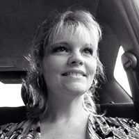 Rachel Weeks Photo 9