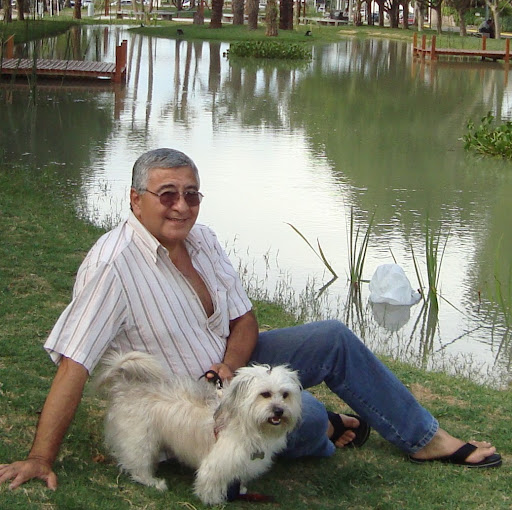 Alberto Paz Photo 31