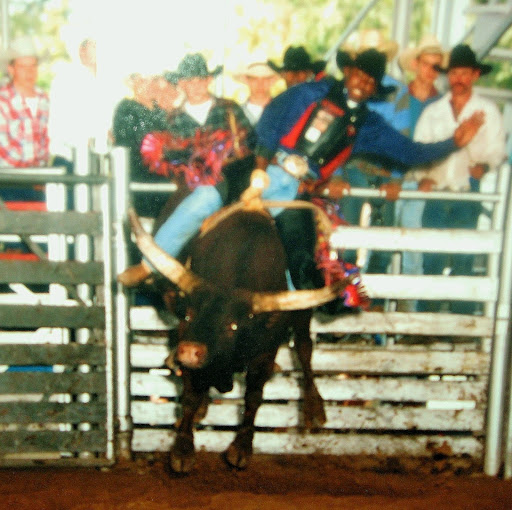 Donnie Perry Photo 9