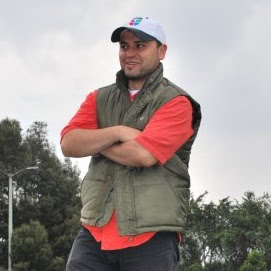 Oscar Guzman Photo 7