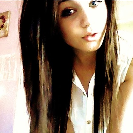 Eleanor Williams Photo 29