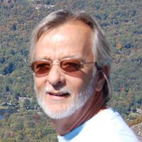 Richard Norton Photo 37