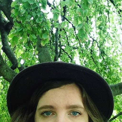 Sara Russell Photo 12