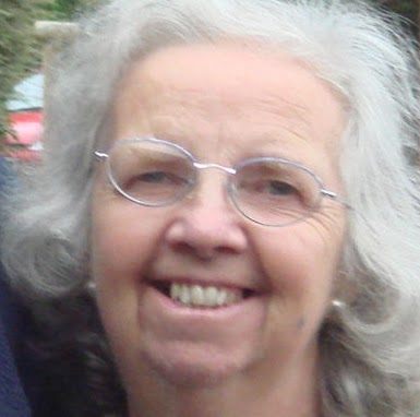 Diana Matthews Photo 30