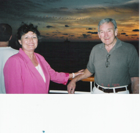 Peggy Lewis Photo 40