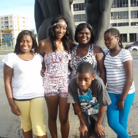 Alicia Hinds Photo 11
