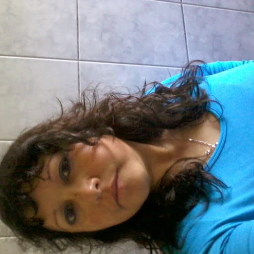 Gloria Velasquez Photo 39