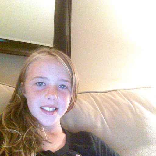 Leah Anderson Photo 6