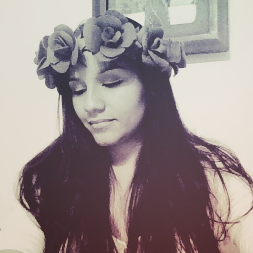 Ana Aponte Photo 32