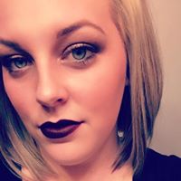 Lauren Strickland Photo 21