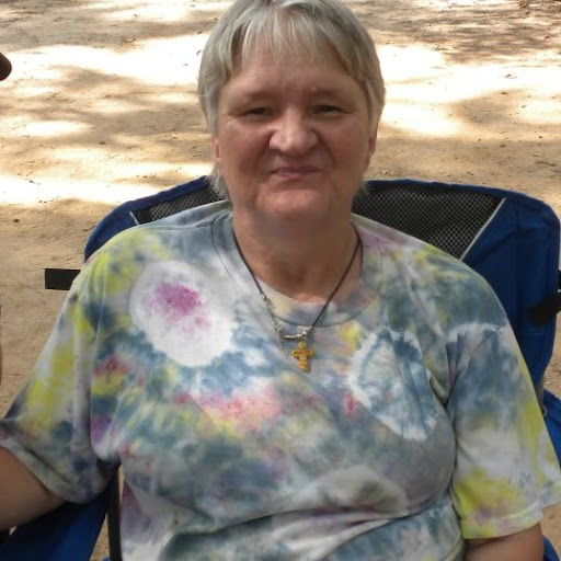 Lynn Jones Photo 12