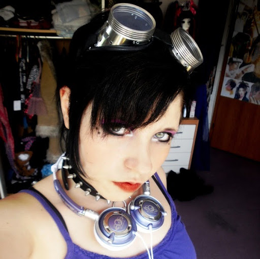 Cassandra Riddle Photo 9
