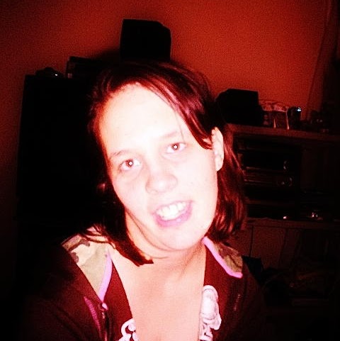Kimberly Skinner Photo 38