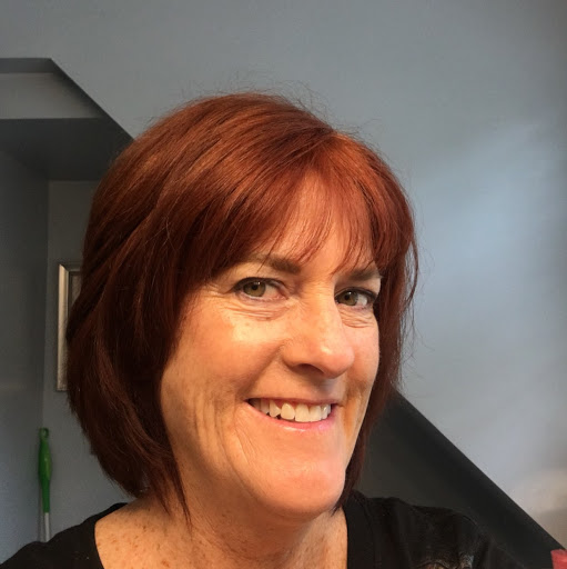 Anne Barrett Photo 16