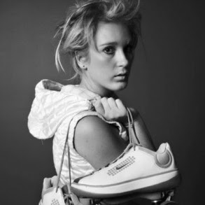 Michelle Trotter Photo 8