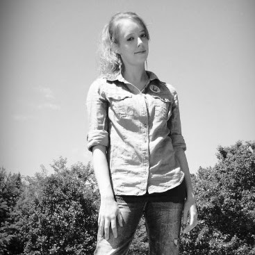 Tracy Flowers Photo 22
