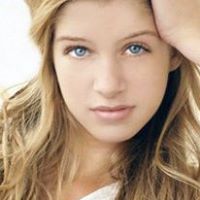 Chelsea Hernandez Photo 6