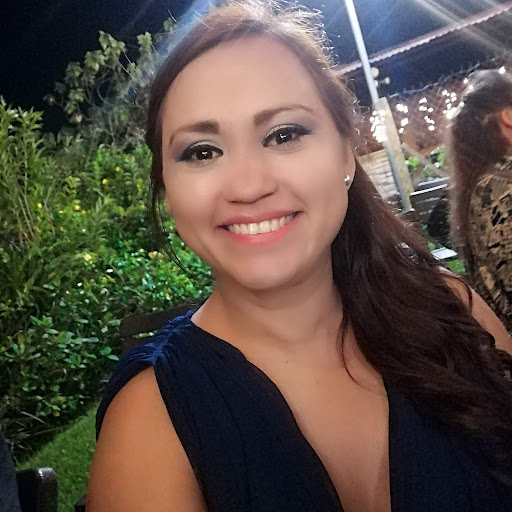 Catherine Martinez Photo 43