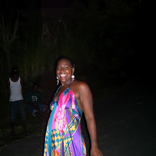 Cassandra Henry Photo 33