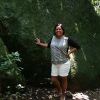 Robyne Reynolds Photo 4