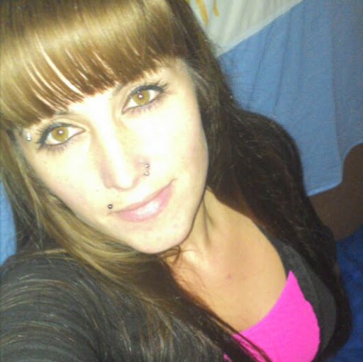 Debora Fernandez Photo 21