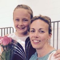 Rachel Hartley Photo 37
