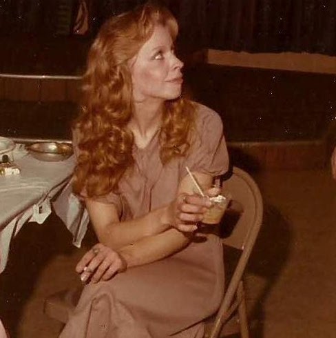 Julie Sorensen Photo 22