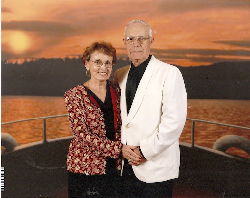 Betty Thacker Photo 8