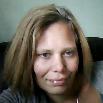 Charlotte Sutton Photo 9