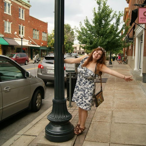 Julie Wilson Photo 32