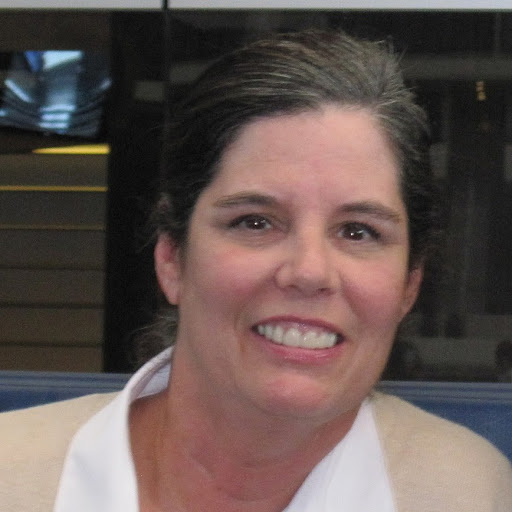 Mary Gross Photo 32