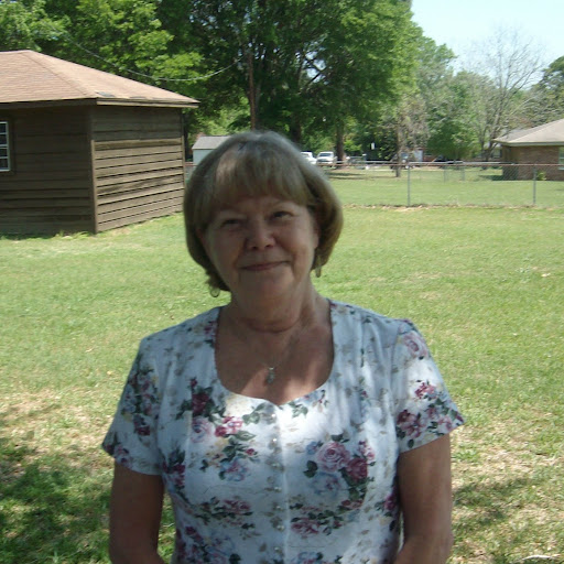 Carol Leonard Photo 31