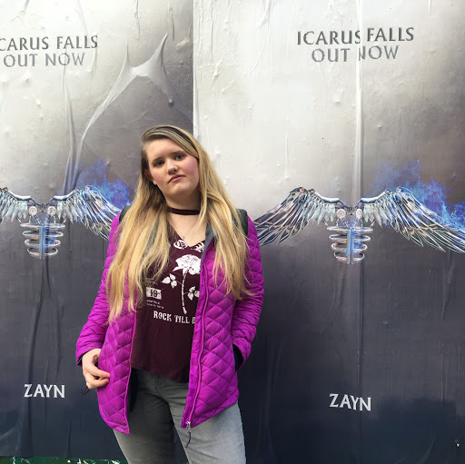 Julia Gallagher Photo 23