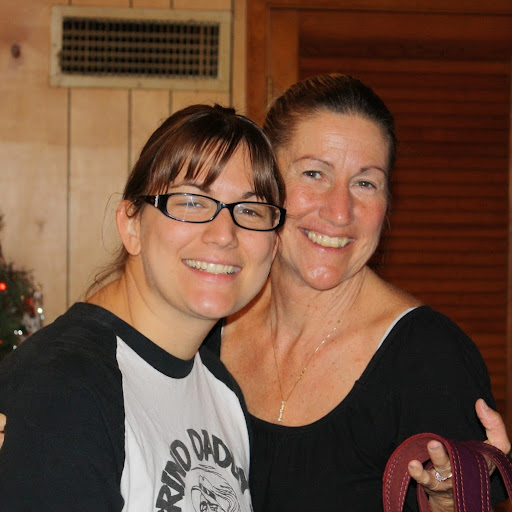 Paula Hawkins Photo 32