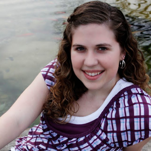 Amy Leonard Photo 27