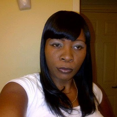 April Scott Photo 25