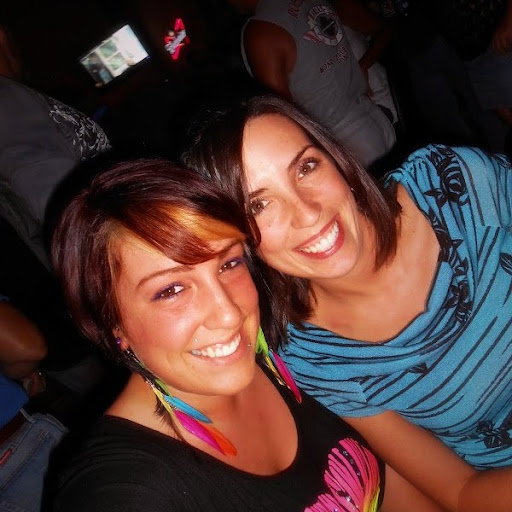 Courtney Hughes Photo 30