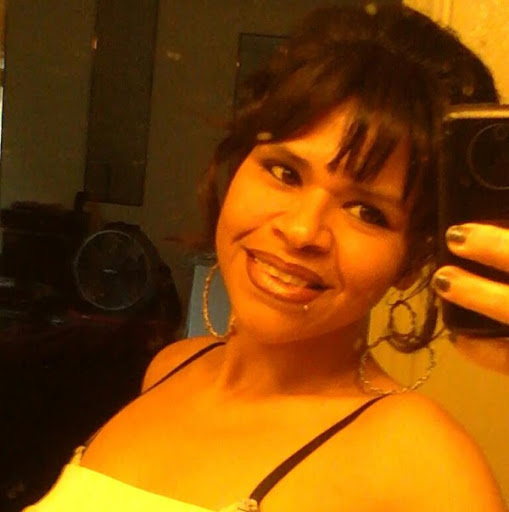 Sandra David Photo 13