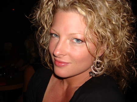 Tonya Burton Photo 7