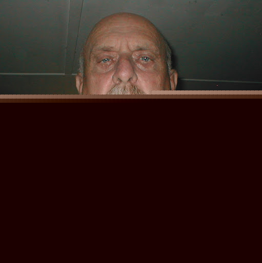 Larry Greene Photo 8