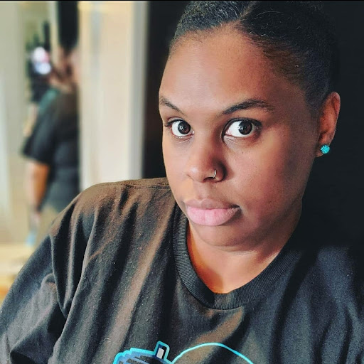 Nicole Hill Photo 50