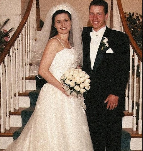 Tania Wells Photo 18