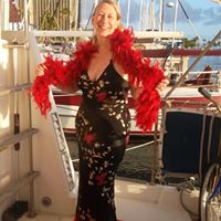 Diana Cummings Photo 28